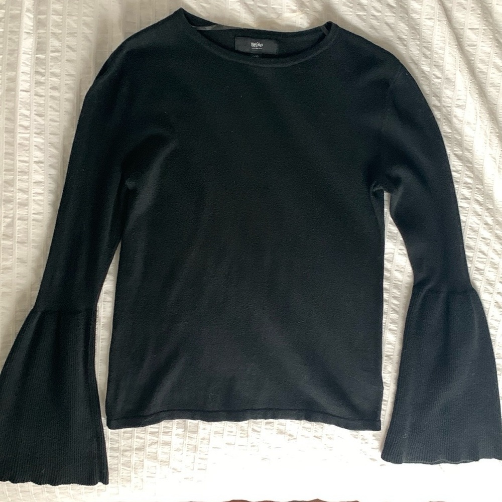 Mossimo bell sleeve sweater